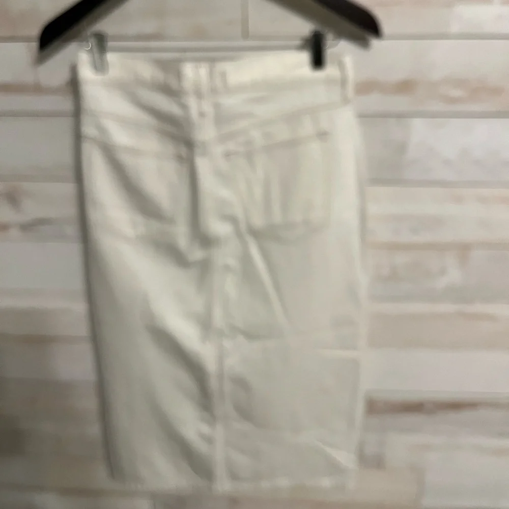 NWT Abercrombie & Fitch size 4 denim midi skirt